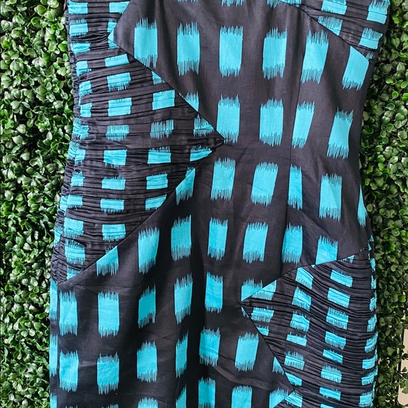 BCBG mini dress - Picture 2 of 4